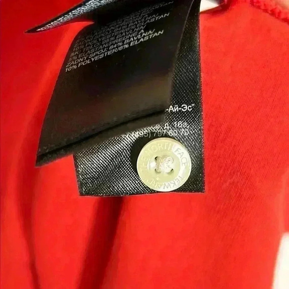 The North Face Red Polo Shirt Collar Short Sleeve Women's Medium Ski Hike Sport - Picture 8 of 8